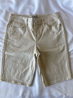 Code Bleu Women's Light Beige Chelsea Bermuda Shorts, 5 pockets, Sz-4